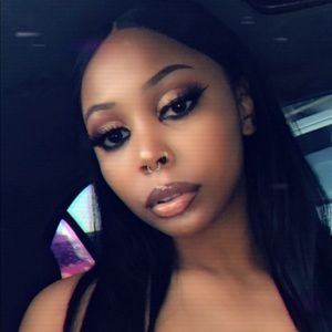 Meet your Posher, Tierra